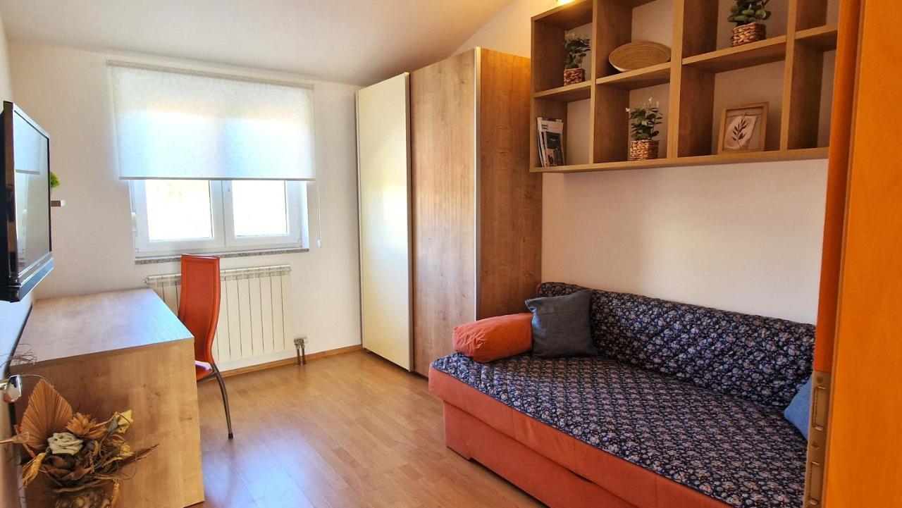 Apartments Ana & Ivan Đảo Krk Ngoại thất bức ảnh